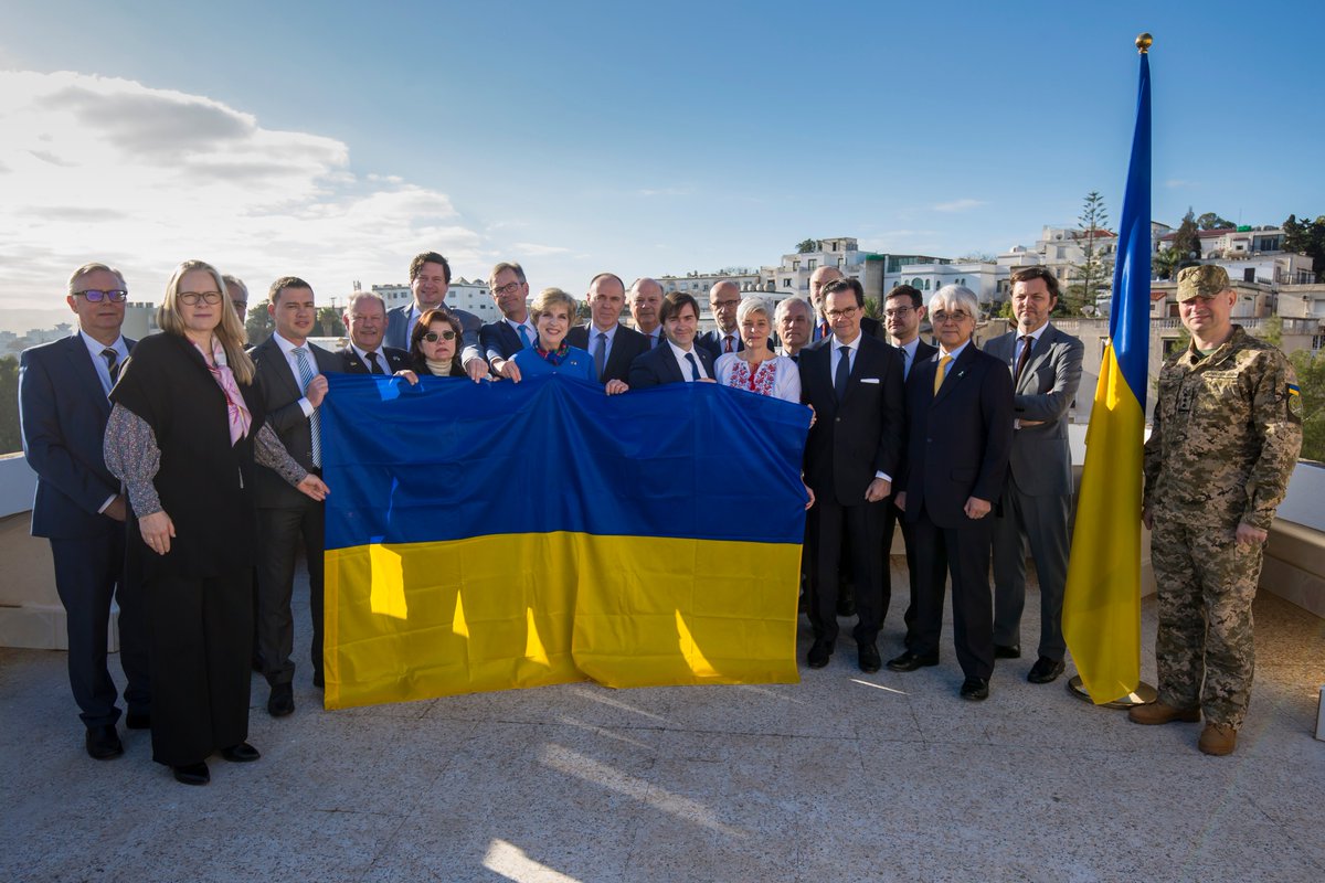 🇫🇷🇺🇦 Nous nous sommes réunis autour du chargé d’affaires d’Ukraine à Alger pour lui marquer notre soutien deux ans après le déclenchement de la guerre par la Russie. Slava Ukraïna. - <a href="/SRomatet/">Stéphane Romatet</a>