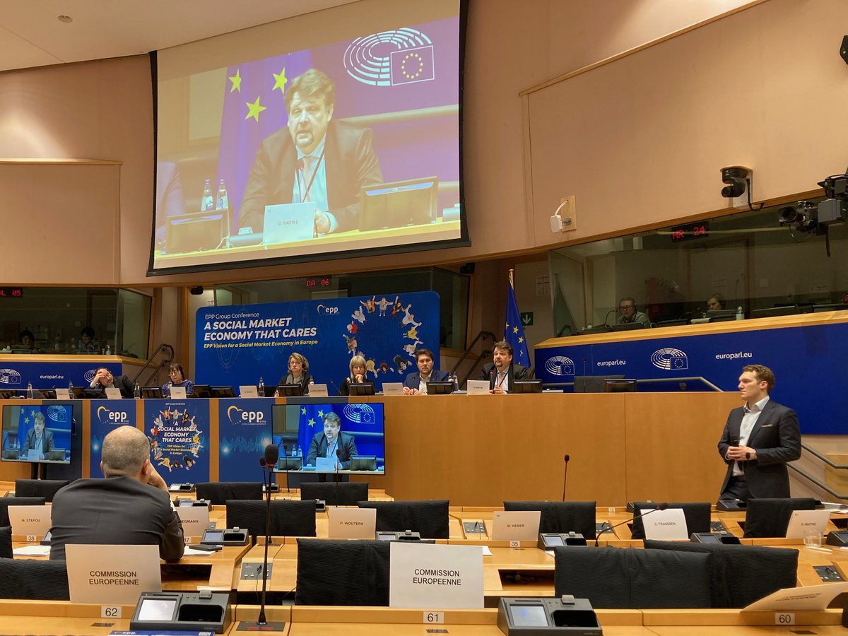 Happy to participate in this @EPPGroup discussion about the future of the #SocialMarketEconomy with VP @MargSchinas & VP @dubravkasuica

The Pillar of #SocialRights and #EuropeanYearOfSkills continue to guide us in addressing labour & skills shortages.