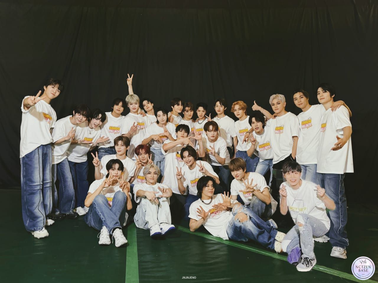 NCTZENBASE — ON on X: "NCT FULL TEAM OT 26 🫶 🥹🥹🫶🫶  https://t.co/1mXAgdR00s" / X