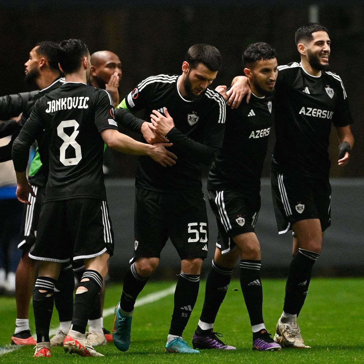 EuropaLeague's tweet photo. 📰 Qarabağ are continuing to dream, Aubameyang is eyeing a record, and Roma and Feyenoord jostle for supremacy once more 👇

#UEL