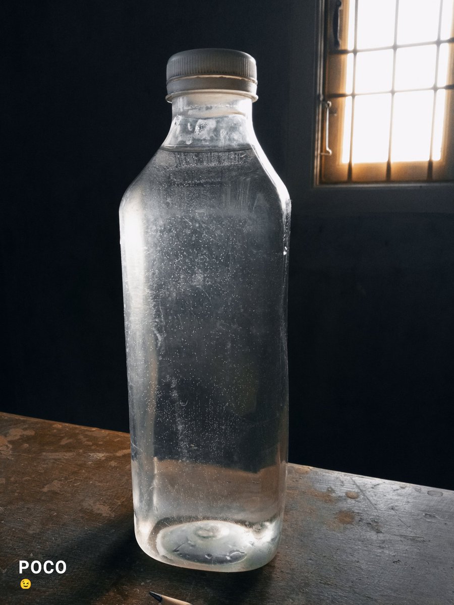 VSanjay51433015's tweet image. The close up drops are taken from this. It was taken with 3x-4x zoom. 
Also the first 5 photos are taken using Pro mode(like squeezing the hardware to the maximum) 
#NoEdits
#PocoM2
#Poco
Tagging for reach😅
@Siva_Bharani @encoword @MicrosoftvApple @SavageAryan007 @Himanshu_POCO