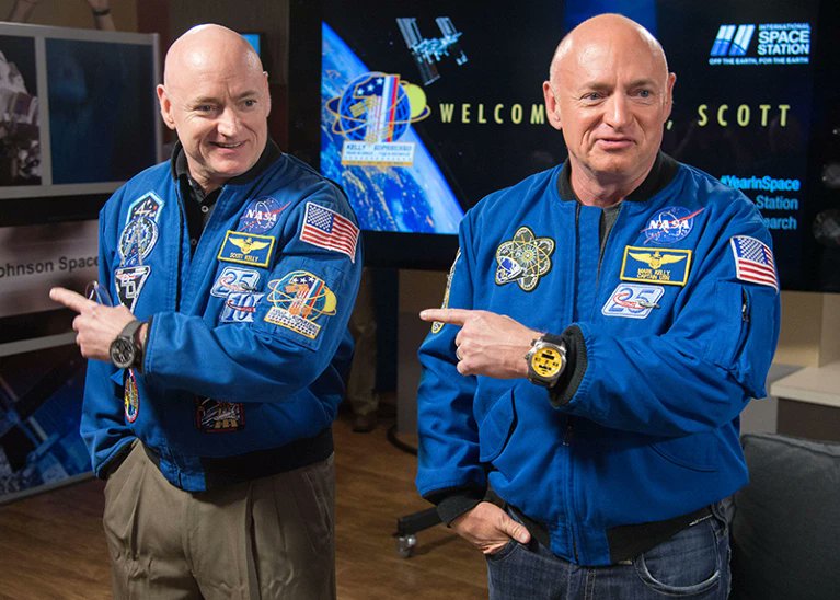 🥳🎂🚀Please join me in extending warm birthday wishes to not one, but two astronaut friends - @StationCDRKelly and @CaptMarkKelly - born #OTD 2/21/1964. Here's to many more amazing orbits!💫