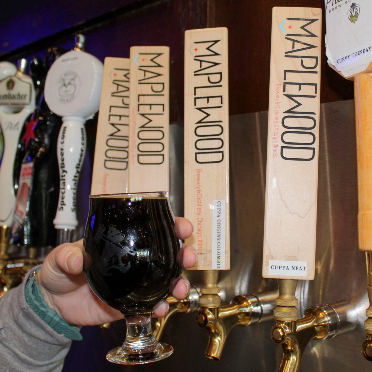 Today’s featured stout is:

Maplewood | Cuppa Neat Elijah Craig 18
🍺 An American Imperial stout blended from Cuppa aged in Elijah Craig 18 barrels for 15 months. 13% ABV.

#StoutMonth #CraftStouts #80TapBeers #TheBrassTapGreenfield