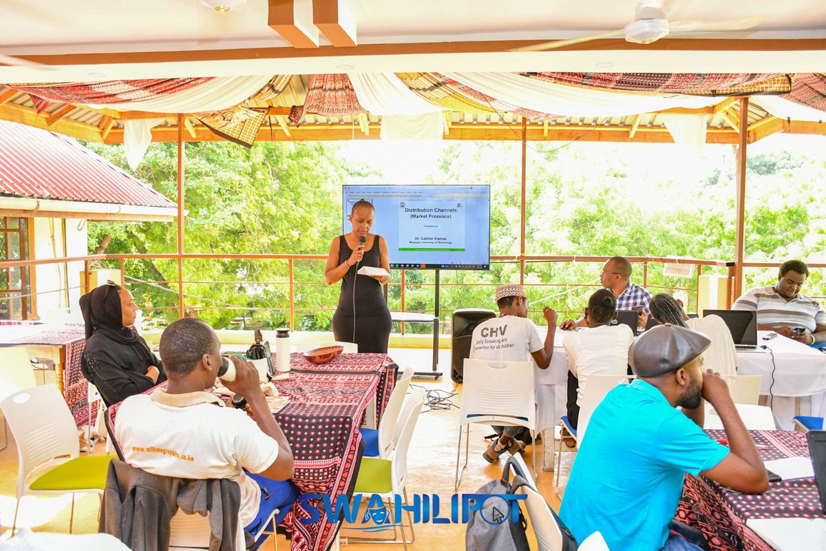 swahilipothub's tweet photo. The Mombasa Tourism Innovation Lab, Hosted at the Swahilipot Hub Foundation embarked on training 20 Tourism innovators in Mombasa with diverse grass-root tourism and cultural heritage products in a bid to enhance the tourism offering in Mombasa and subsequently create jobs for young people. We are amazed by the innovation among the people of Mombasa and with the right support, we could rejuvenate the Mombasa Tourism Product, increase visitation, and enhance the destination appeal. Mombasa Tourism Innovation Lab has been funded by the European Union and Managed and co-funded by Camoes IP under the Go- Blue Tourism and Cultural Heritage Component.