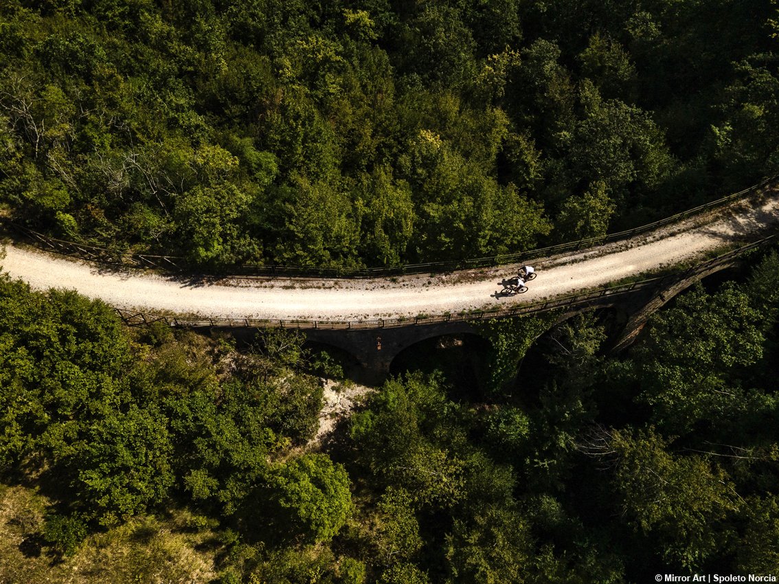 TurismoItaliaNw's tweet photo. La SpoletoNorcia in Mtb: speciale anteprima per i βfedelissimiβ della manifestazione del 1Β° settembre 2024
Leggi la notizia https://t.co/mH7xm7oERY
#umbria #mtb #spoletonorcia #cicloturismo #turismo #umbriatourism #mountainbike #bike #mtbevent #umbria #LaSpoletoNorciaInMTB https://t.co/gBPtHHZy17