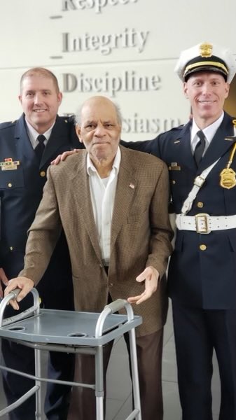 CMDHughesCPD's tweet photo. 4 years ago today we lost the best civilian crime fighter that Columbus has ever seen.   RIP Jefferson Anthony Clark.  @ColumbusPolice @buckeyedonuts @OSUPOLICE @ColumbusSafety @capcityfop @montana_frey @seevs93 @bethany_bruner https://t.co/KpsRfHCjZE