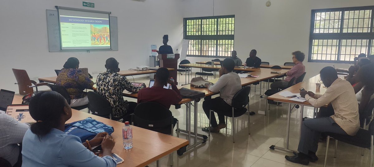 C3SS_LEGON's tweet image. Our MSc students presented impressive project proposals as part of the Climate Change and Sustainability Studies Seminar Series. Their project concepts demonstrate their dedication to climate action and sustainability 🌱🌎 #SustainabilityChamps #CreatingChange #ClimateAction