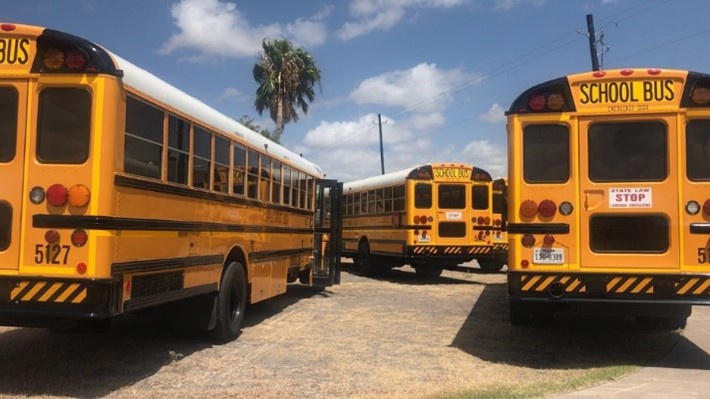 TCEQ's tweet photo. Want to help reduce students' exposure to diesel exhaust in and around school buses? We can help! Check out our Texas Clean School Bus Program for opportunities. Learn more here. 👉 https://t.co/Lq52IJ6XYZ
#AirQuality #TexasSchools #Environment #WeAreTCEQ #CleanBus #Emissions https://t.co/4sFlo8pZPJ