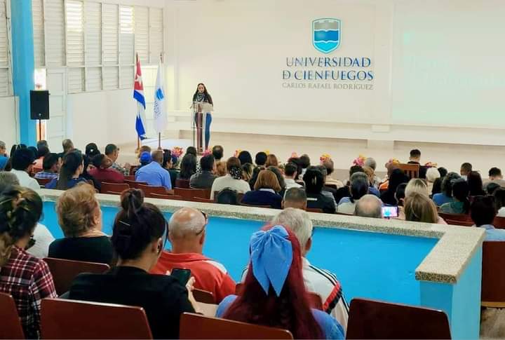 ➡☑ Pleno de Trabajadores hoy en nuestra @ucfgos❗ ✨ La jornada estuvo marcada por la #Identidad, el #Compromiso y la #Virtud de cada uno de los profesores y trabajadores de esta casa de altos estudios, los cuales a diario entregan todo de ellos a la noble causa de educar.