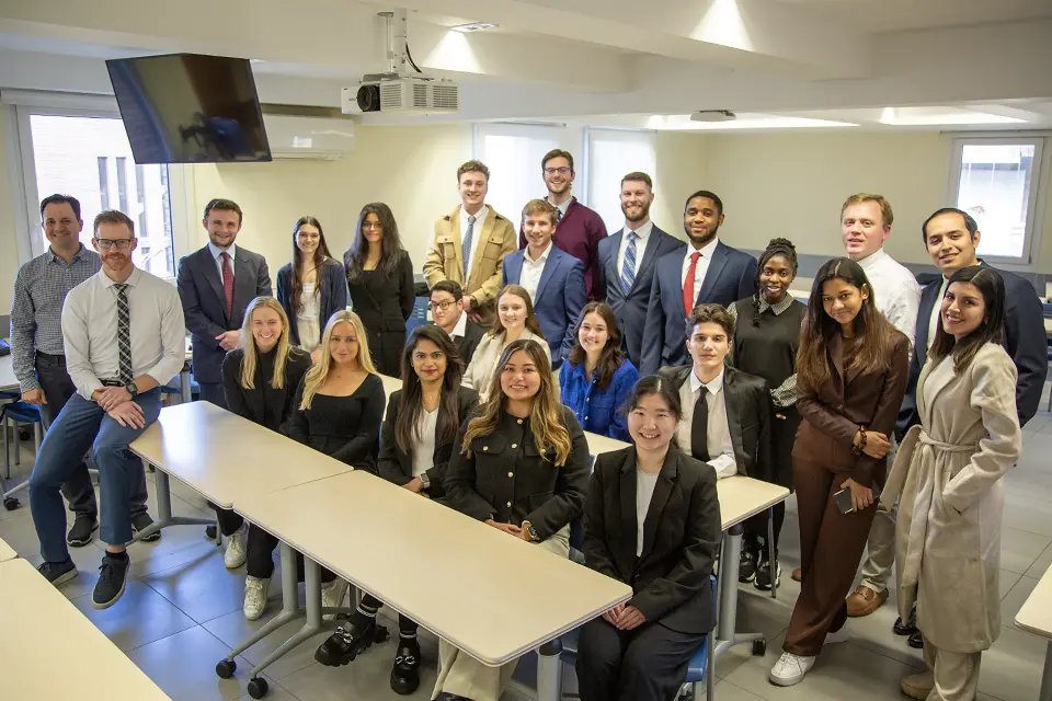 Logisfashion (@logisfashion) on Twitter photo Os dejamos imágenes de la visita los estudiantes de One Year MBA (OYMBA) de <a href="/SLUChaifetzBiz/">Richard A. Chaifetz School of Business</a> de Saint Louis University a las instalaciones de Logisfashion en Toledo, donde tuvieron la oportunidad de conocer toda nuestra operativa logística.
¡Gracias a todos por esta visita! Os dejamos imágenes de la visita los estudiantes de One Year MBA (OYMBA) de <a href="/SLUChaifetzBiz/">Richard A. Chaifetz School of Business</a> de Saint Louis University a las instalaciones de Logisfashion en Toledo, donde tuvieron la oportunidad de conocer toda nuestra operativa logística.
¡Gracias a todos por esta visita!