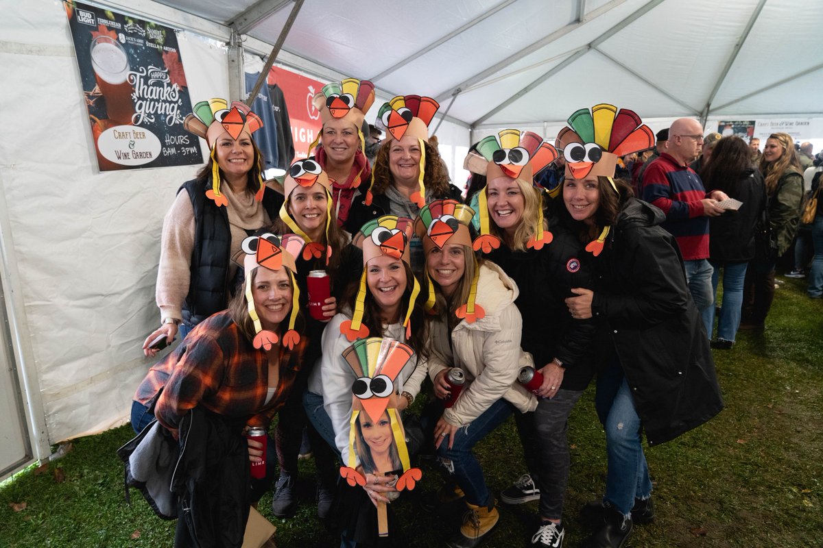 AHTCParade's tweet image. Throwing it back to these festive ladies and their turkey hats! 🦃  We absolutely adore seeing everyone embrace the turkey fun for America&apos;s Hometown Thanksgiving Celebration every year!

#ThrowbackThursday #TurkeyHats #ParadeFun #AHTC #AmericasHometownThanksgivingCelebration
