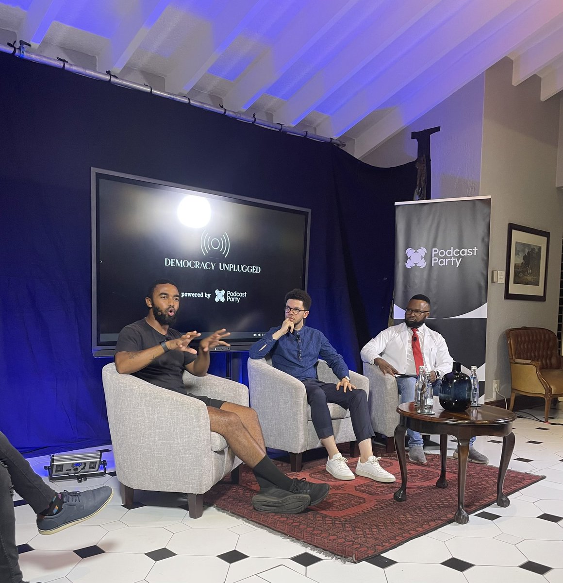 It’s a launch - @GodPenuel @SizweMpofuWalsh @MightiJamie sharing some strong opinions #DemocracyUnplugged YouTube video debuting tomorrow. Subscribe 📺 youtube.com/@PodcastPartys…