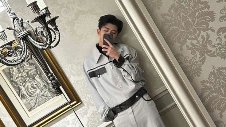 cxksource's tweet photo. mirror selfies
#CaiXukun #KUN #蔡徐坤 https://t.co/93zBbW485L