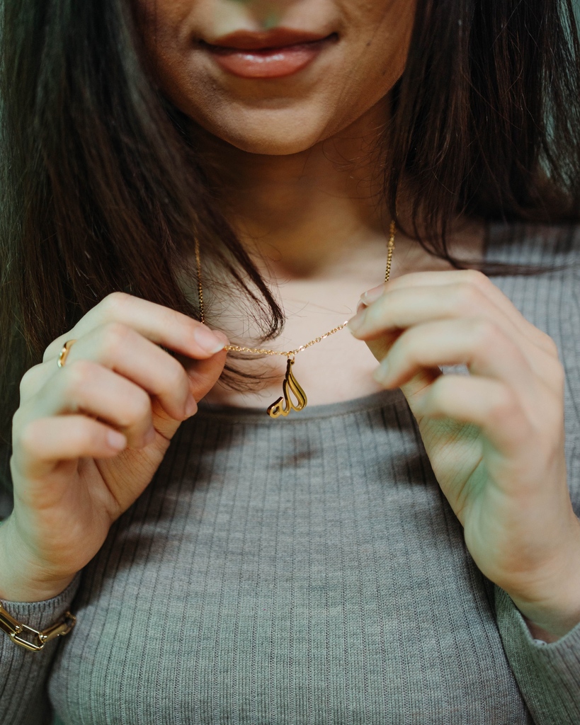 Simple yet powerful: the essence of faith in one necklace ✨️⁠ ⁠ #meaningfuljewelry #fashionwithfaith #muslimbrand #islamicjewelry #ZUDOFam