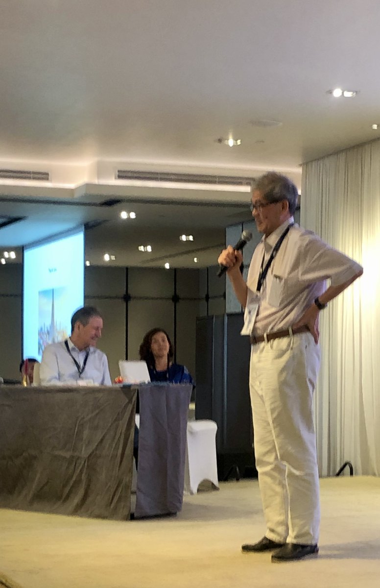For decades @MichaelWKChew has advised and challenged (in a good way) early-career researchers from #LMICs - and continues to do so. He recently received special recognition from the @wellcometrust research community during a trip to Thailand. Well deserved, Michael!