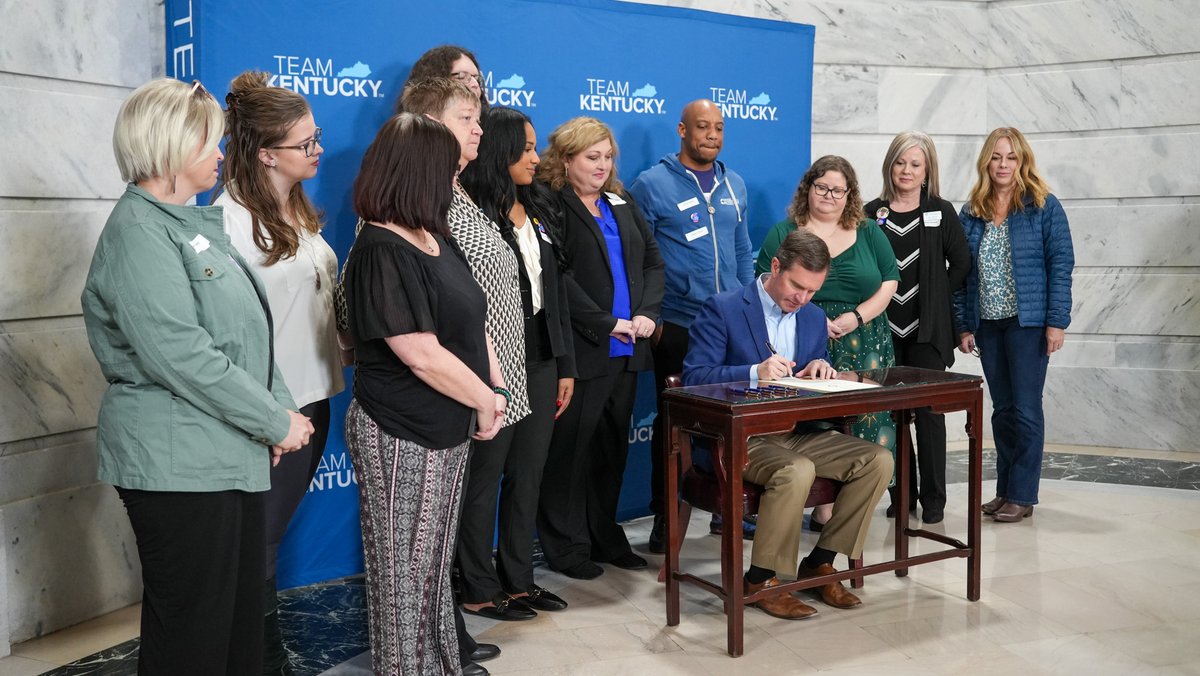 GovAndyBeshear's tweet photo. I was proud to sign a proclamation declaring today Suicide Prevention Day in the commonwealth. Together, we must keep fighting to reduce the stigma and increase access to support and care to save Kentucky lives. 💛 https://t.co/ymZwQd7gSy