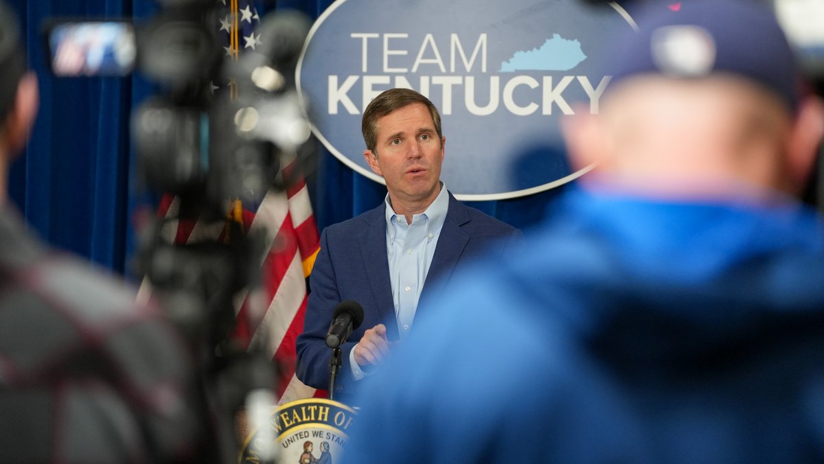 GovAndyBeshear's tweet photo. I was proud to sign a proclamation declaring today Suicide Prevention Day in the commonwealth. Together, we must keep fighting to reduce the stigma and increase access to support and care to save Kentucky lives. 💛 https://t.co/ymZwQd7gSy