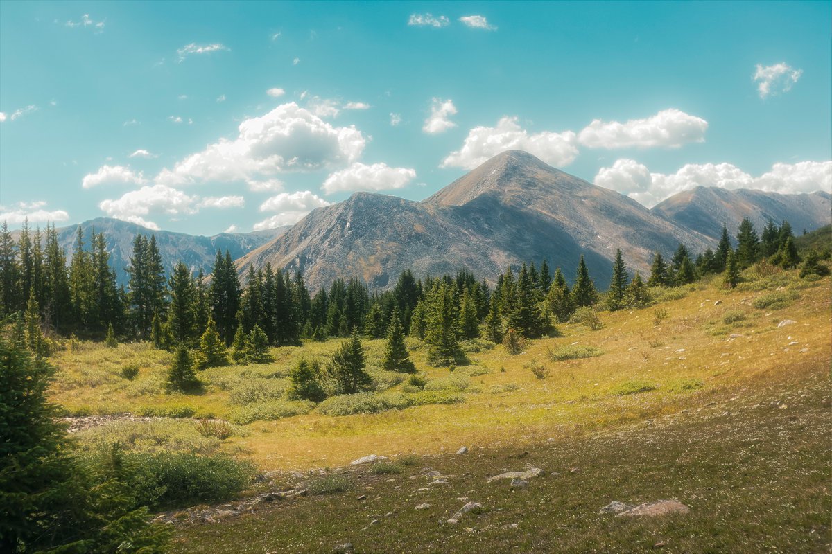 EthanLington's tweet photo. colorado countryside https://t.co/Cou2XRYIHA
