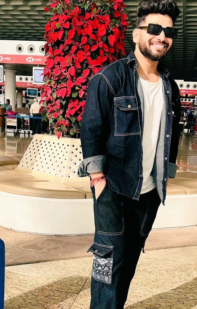 Quote your favourite Shiv Thakare's  pic 🌠

              ❤️ ❤️  ❤️ ❤️
              ❤️     ❤️    ❤️
                    ❤️   ❤️
                         ❤️

#ShivThakare 
#ShivThakareInJDJ11 
#ShivThakareInFinale