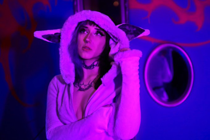 Espeon cosplay ✨ https://t.co/jKo47gUsyZ