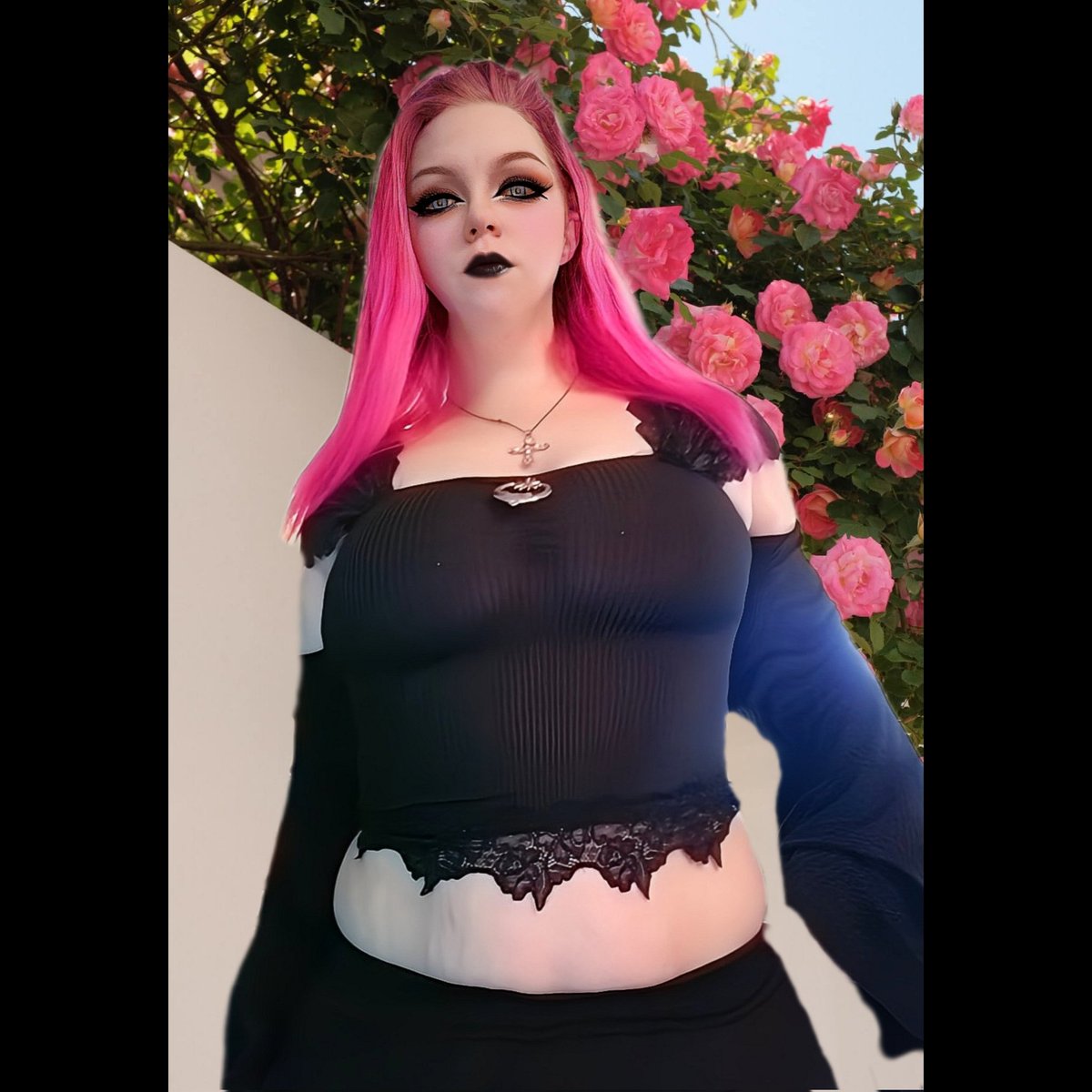 Gothbunny0723's tweet photo. 🖤🦇🖤 https://t.co/f2BfBXAlsZ