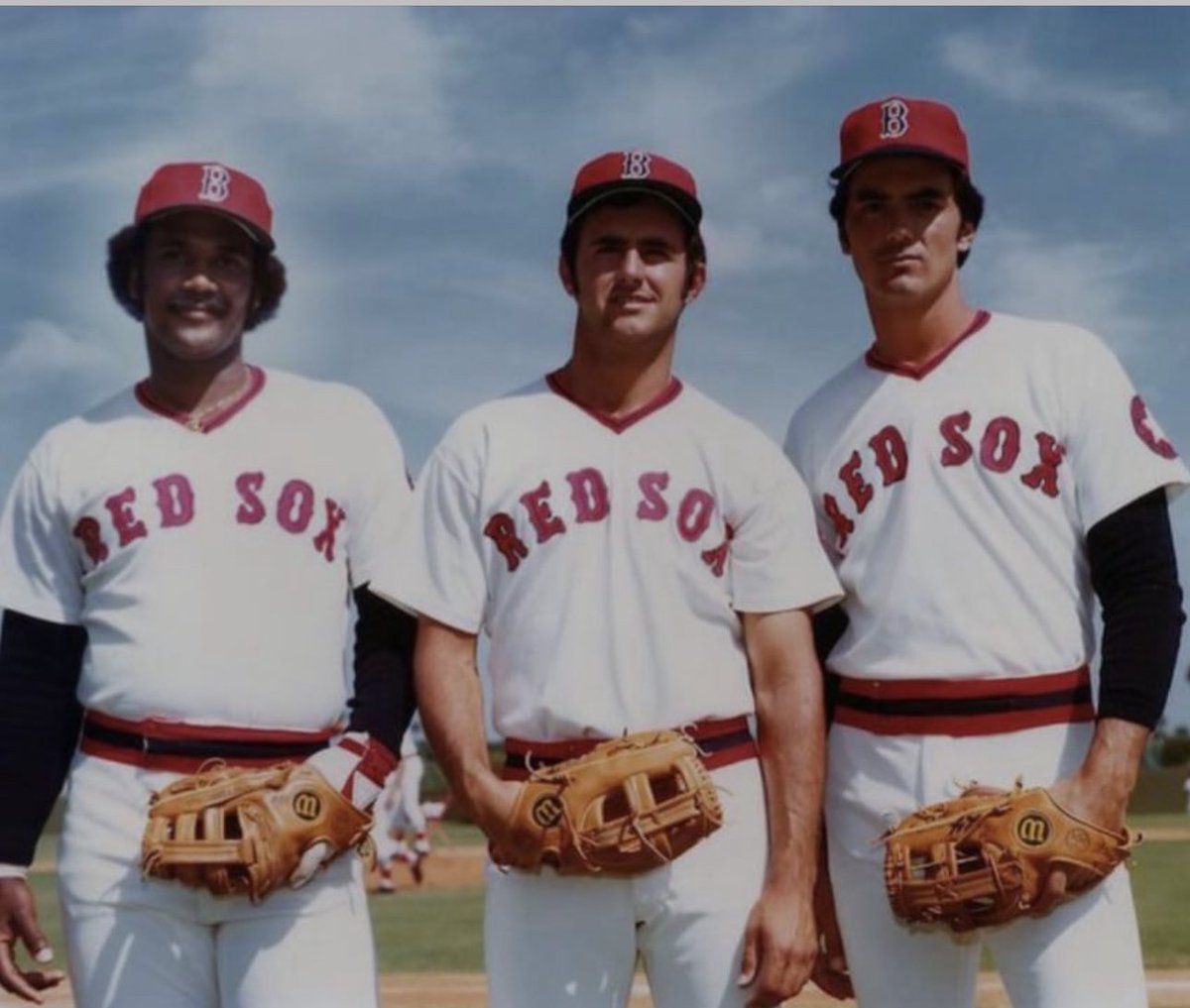 cherrydude's tweet photo. #Top4Theme #Top4Red @obligatraveler @intheolivegrov1 @OdetteDunn
@pipeaway_travel
1. My fav team the Red Sox & fav outfield of all time w/fav player @19fredlynn
2. My current fav apple - Cosmic Crisp!
3. Spent Monday w/grandson in red
4. Red blushed Rainier cherries- yum! https://t.co/aQU4PUFBOC