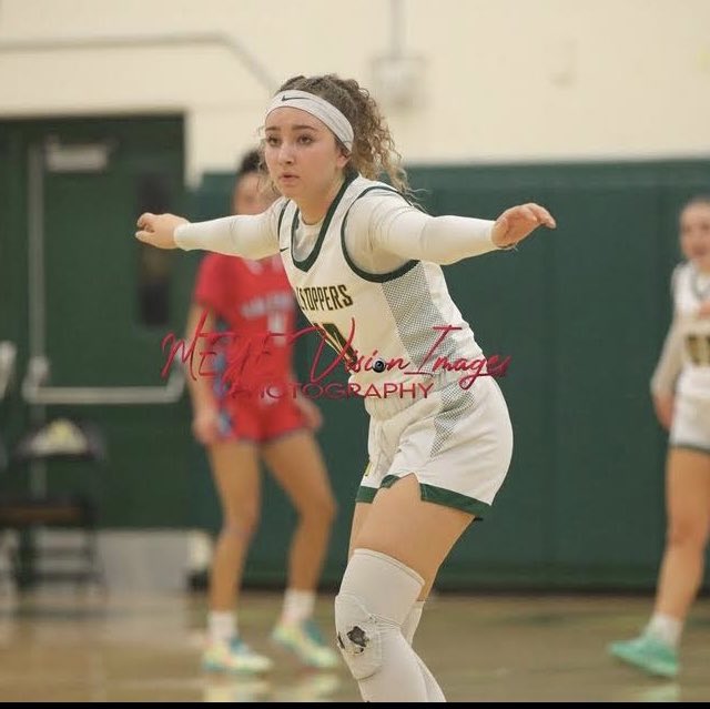 bigtimehoops's tweet photo. GG Romero, a 5โ8โ Junior guard from Los Alamos HS is returning to the Showcase. @gerlynnggromero is averaging 18.8 ppg & 5.5 rpg. for the Hilltoppers. Sheโs been her districts Player of the Year and an All-State selection. Welcome back GG. #ABCbasketball ๐ธ Vision Images https://t.co/CFWXmpQOAL