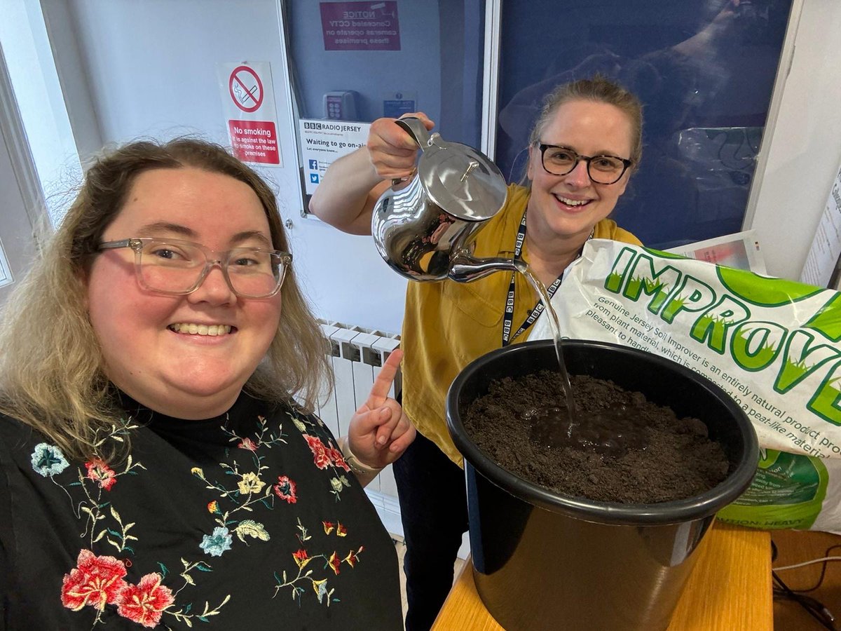 Jenny Mullin (@jennymullin1) on Twitter photo No gear and lots of ideas! Like planting one tuber facing up and the other facing down 🥔
You see <a href="/LauraPrice3/">Laura Price</a> and I thought at least one of them would grow! 🤷🏼♀️
But now they tell us you’re supposed to plant them sideways!! 🤦🏼♀️
<a href="/GenuineJsy/">Genuine Jersey</a> <a href="/BBCJersey/">BBC Jersey</a>
#potatoes No gear and lots of ideas! Like planting one tuber facing up and the other facing down 🥔
You see <a href="/LauraPrice3/">Laura Price</a> and I thought at least one of them would grow! 🤷🏼♀️
But now they tell us you’re supposed to plant them sideways!! 🤦🏼♀️
<a href="/GenuineJsy/">Genuine Jersey</a> <a href="/BBCJersey/">BBC Jersey</a>
#potatoes