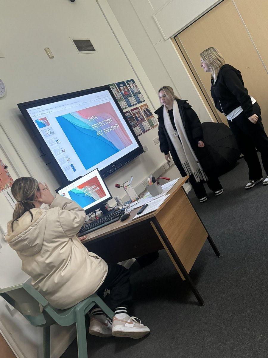 SCoate88150's tweet photo. Applying knowledge to practice Yr12.  #Purpose #Integrity @NUSASixthForm @OfficialNUSA https://t.co/YDf4JpYRVs