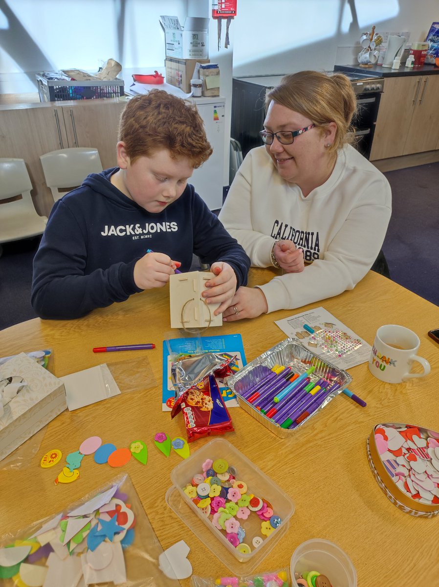 MiniExplorersPD's tweet image. A lovely afternoon in our #communityroom #FamilyEngagement a special thank you to Gethyn & mum. It was lovely to catch up and chat about transition to Secondary School @Year6PDCS #SupportForAll @PDCSPrimary