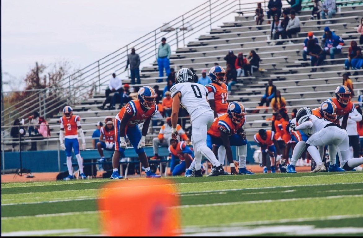 Blessed to receive an offer from Benedictine university!! <a href="/Coach_Schroeder/">Jim Schroeder</a> <a href="/NCWHS_Football/">Normal West Football</a> <a href="/BenUFootball/">Benedictine Football</a> @CoachLandoBenU