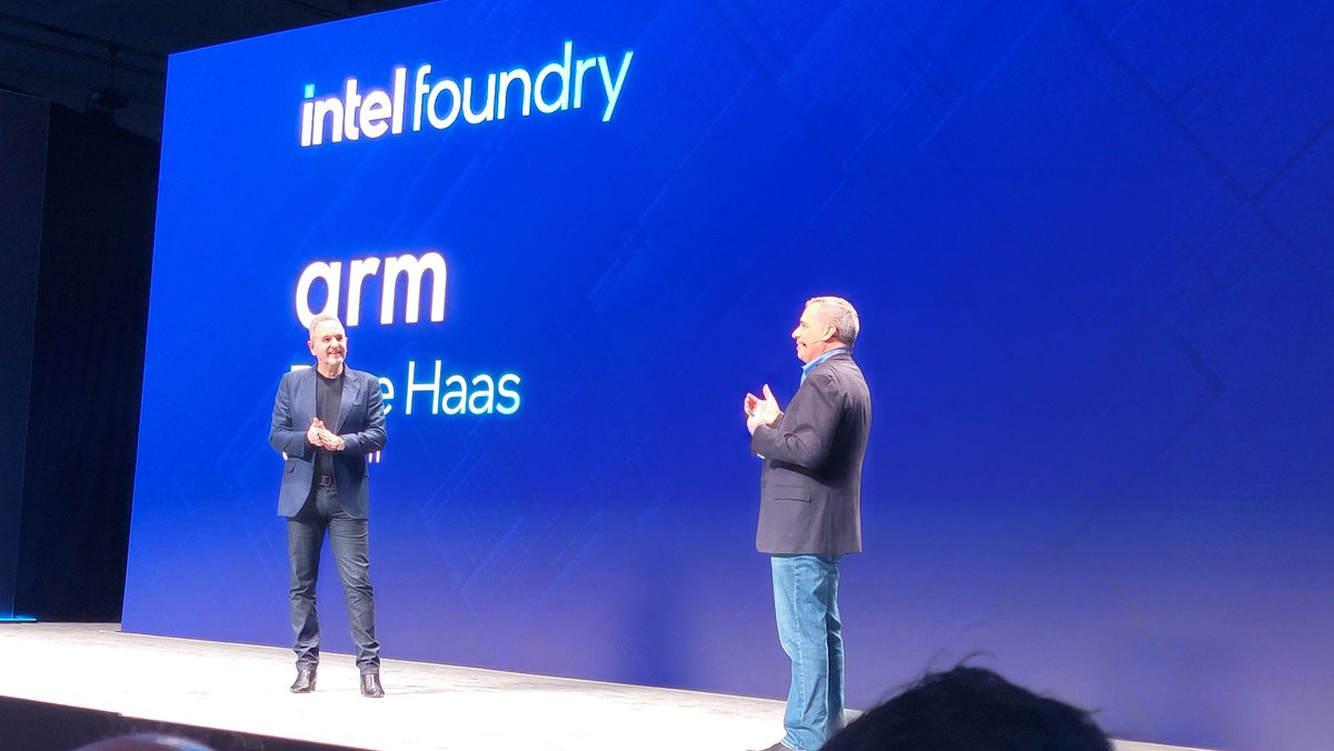 Cats and dogs, living together! Arm CEO Rene Haas joins Intel's Stu Pann on stage. @intel