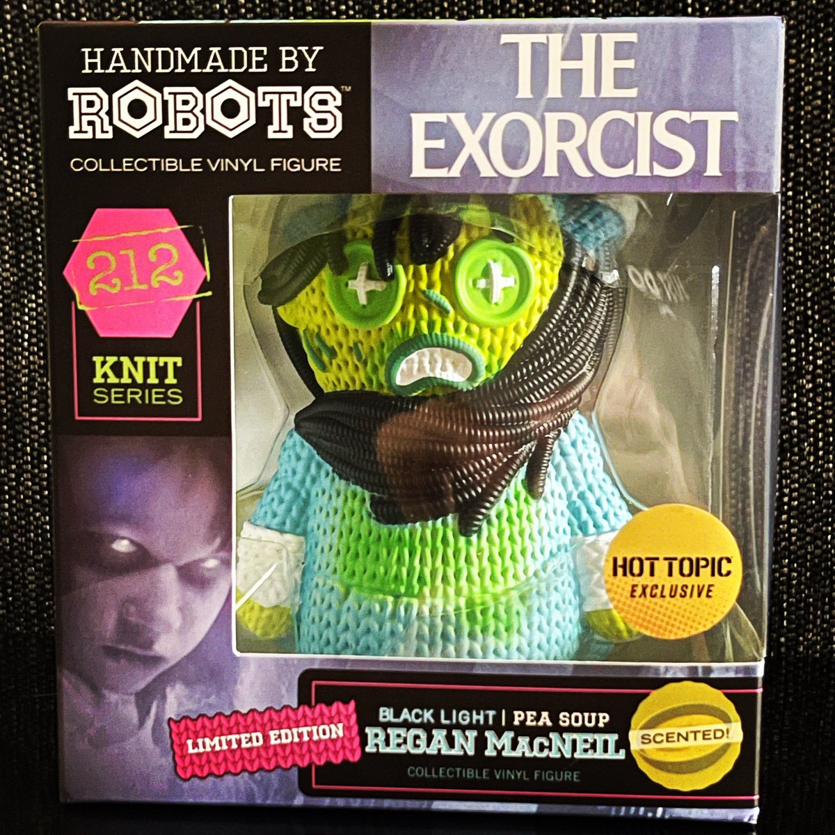 Anyone take a whiff of this Regan figure? Tempted to open but not sure I wanna smell vinyl Pea Soup 

#handmadebyrobots #Collectibles #HorrorCommunity #regan