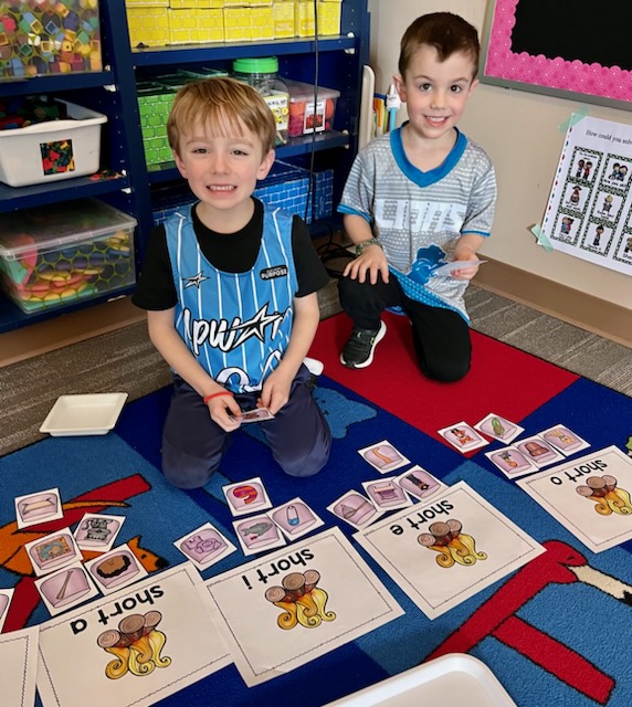 BauerElementary's tweet photo. Pre-K learners working on rhyming, on-set and middle sound sort!

#fireupgoeagles https://t.co/K9f9pvHwE9