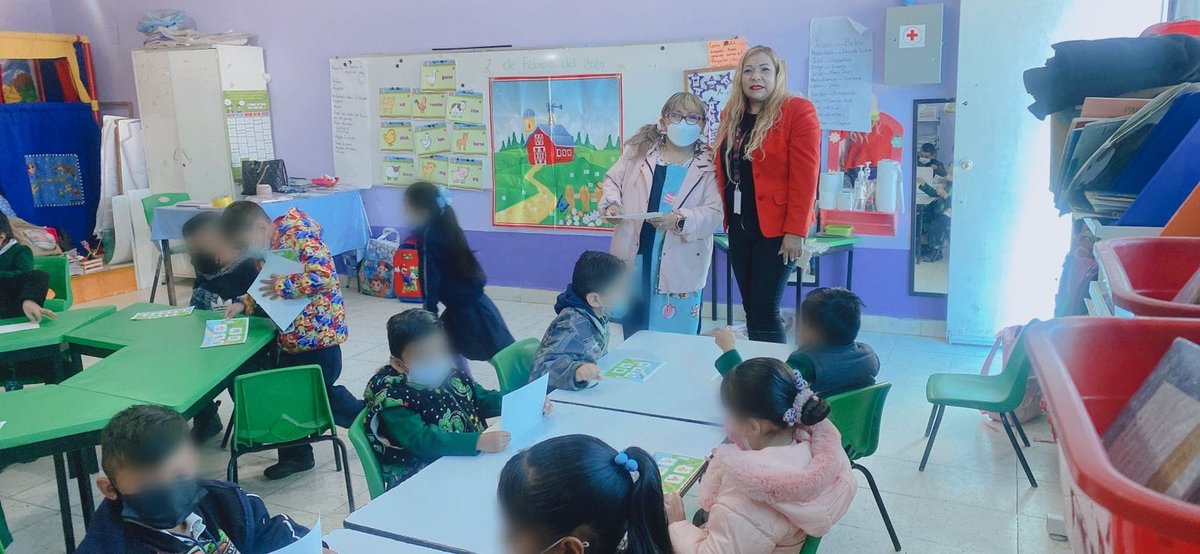 SREBEcatepec's tweet photo. Visita de Acompañamiento PRONI al Jardín de Niños “Frida Kahlo” de la Zona Escolar J160 perteneciente a la #SREBE
#ElPoderDeLaEducación
#ElPoderDeServir 
@SeducEdoMex 
@serafinaguival 
@arturougaldea_ https://t.co/kXBSj8B0YB