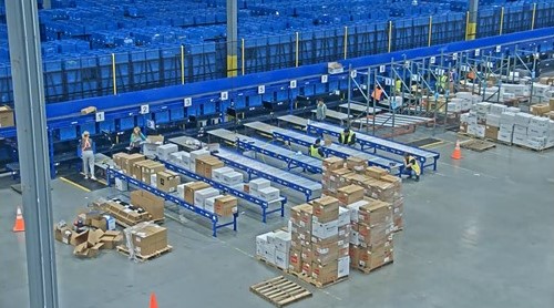 PrecisionWareh1's tweet photo. Another install complete. 12 conveyors to assist with the decanting of product into totes. Each line had its own power supply &amp; field mounted release button so operators can self-induct cartons onto workstations. #warehousedesign #warehouseautomation #warehousesolutions #conveyor https://t.co/Hi1Nme0wYR