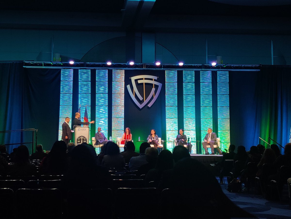 NMantl's tweet image. Justice for all... for most...
But also justice for the evidence.

#AAFS2024 #JusticeForAll Plenary session.
#forensicscience