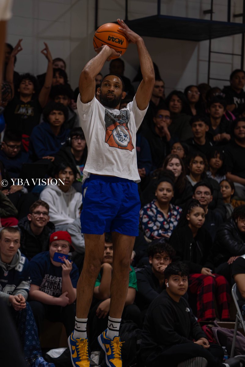 DelcastleDM112's tweet photo. Photographs taken by @yba.visionon from our 2024 Winter Pep Rally!
#nccvt #nccvtworks #delcastletechnicalhighschool #photographer #photography #peprally #winterdance https://t.co/7XlJg2Fa8L