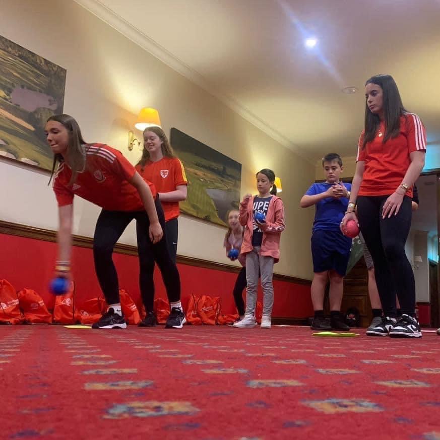 The Saturday's Crumlin Valleys Girls session includes @BowlsBuddies Bowls with our Young Leaders ... plus free / social time and snacks! No need to book, open to all age 7+ (session runs 4-5pm at VGA Crumlin) and no charge @StreetGameWales @CaerphillyCBC @sport_leisure