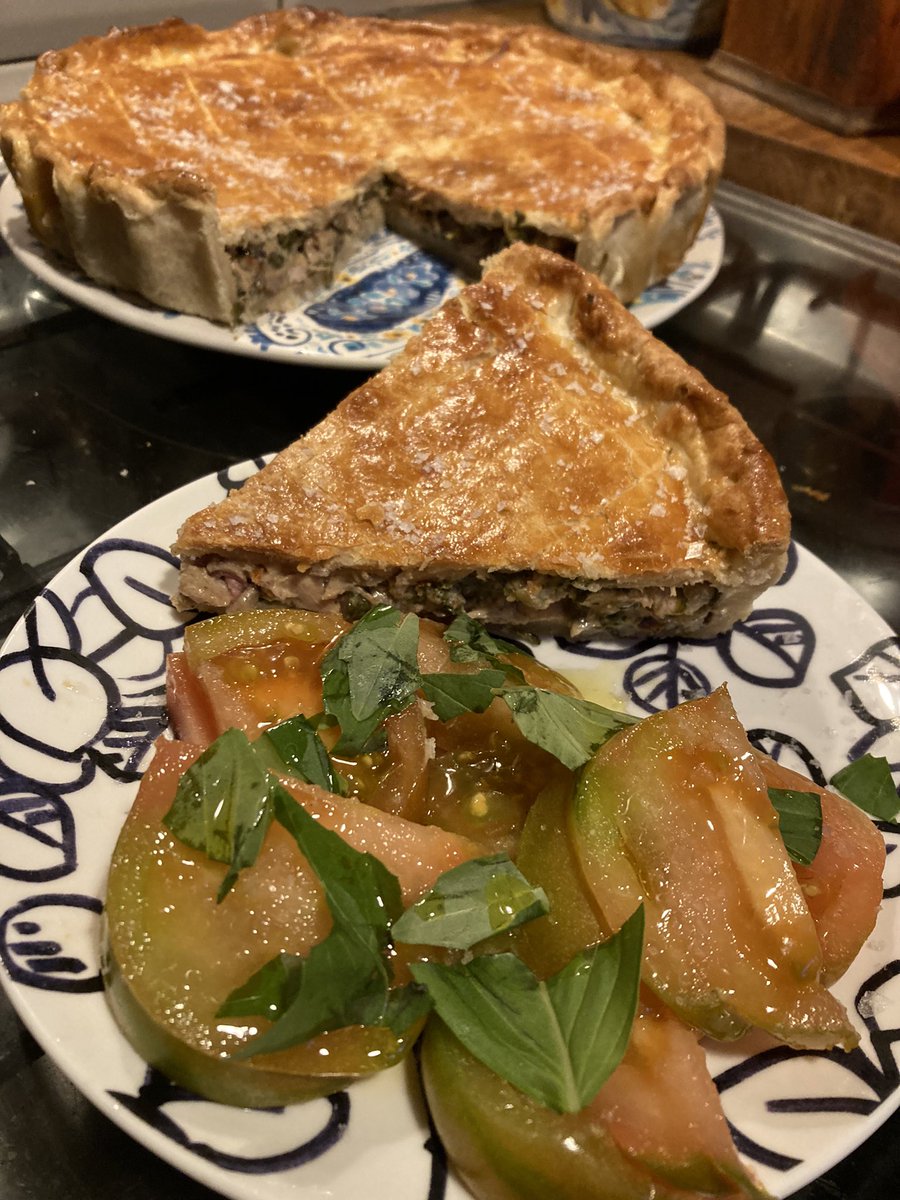 Made pie. Chicken, bacon, mushroom, spinach, parsley. Butter pastry.
