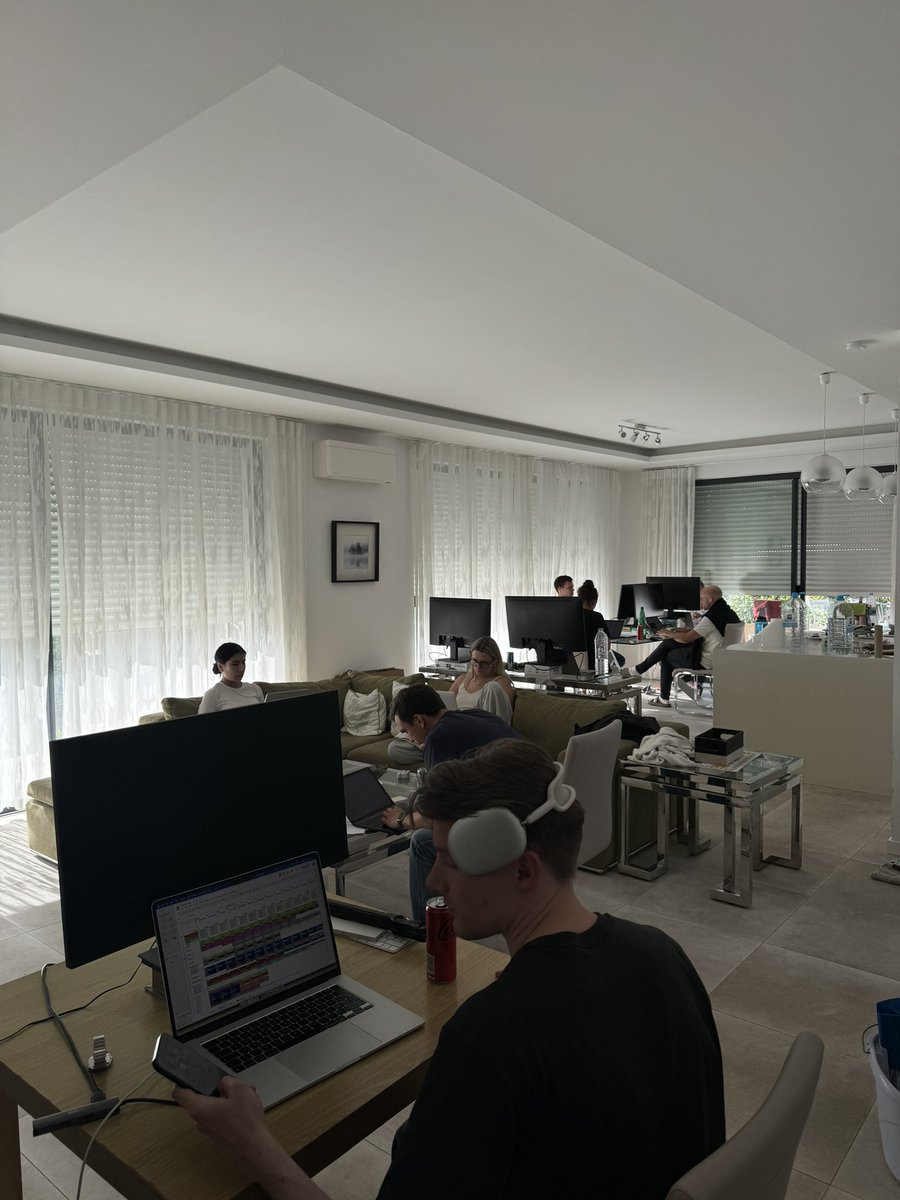 The Buena Offsite Schedule

6:45am: wake up
7:15am: morning HIIT workout
8:15am: gather to read &amp; discuss a <a href="/paulg/">Paul Graham</a> essay 
8:45am - deep in the night: build cool shit