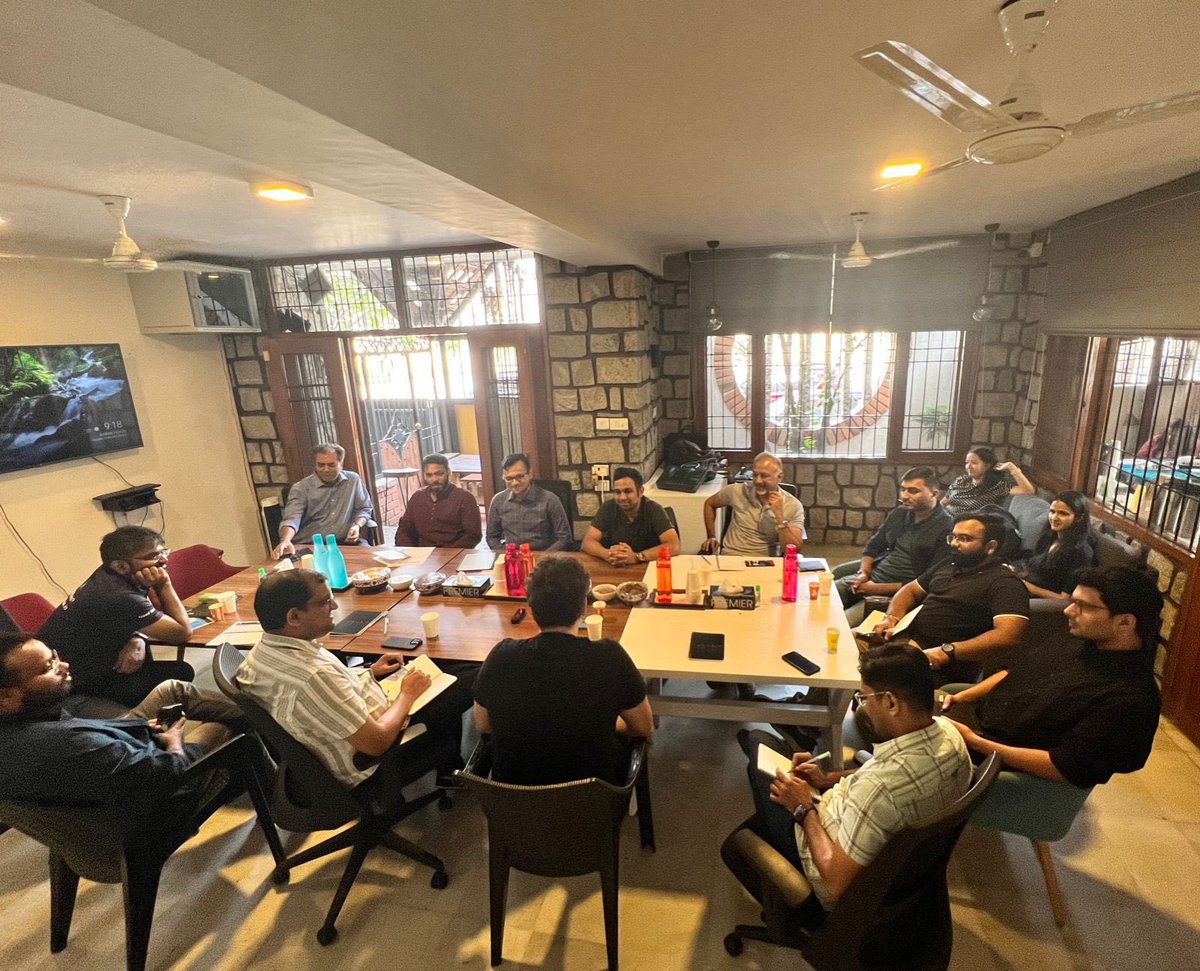 Another day filled with learnings for startups in the <a href="/BlumeVentures/">Blume Ventures</a> community🚀
We hosted <a href="/andreasklinger/">Andreas Klinger 🦾</a> for a roundtable discussion on 'Building &amp; Scaling Product/Engineering Teams for Early Stage Startups.' 
Engaging discussions, diverse perspectives, &amp; invaluable insights 🌟
