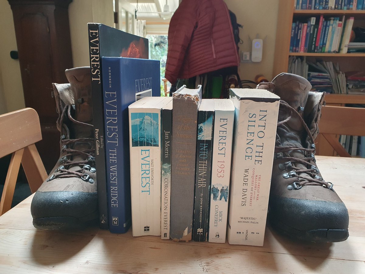 New post: The 8 best books about #Everest written in the English language📚 markhorrell.com/blog/2024/the-…