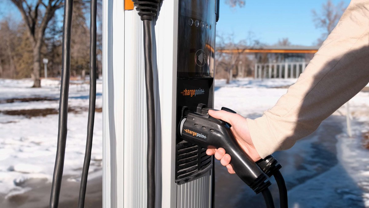 PowertecElec's tweet image. 🌟 Powertec Electric's EV chargers are all over the city! 🚗💚 Recognize any spots? We're making eco-friendly charging easy and accessible. #EcoDrive #PowertecElectric #SustainableFuture