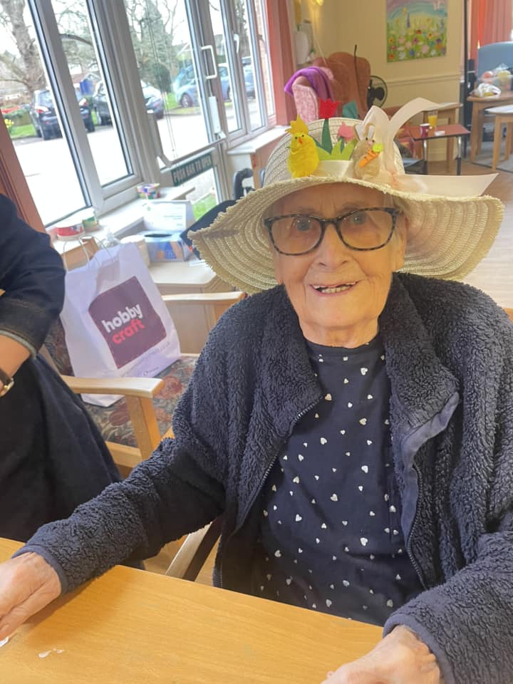 QuantumCareLtd's tweet image. Residents at Vesta Lodge, one of our St. Albans care homes, have been busy creating Easter bonnets! 🐇🐣

#QuantumCare #Easter #Easterprep #Easterbonnet