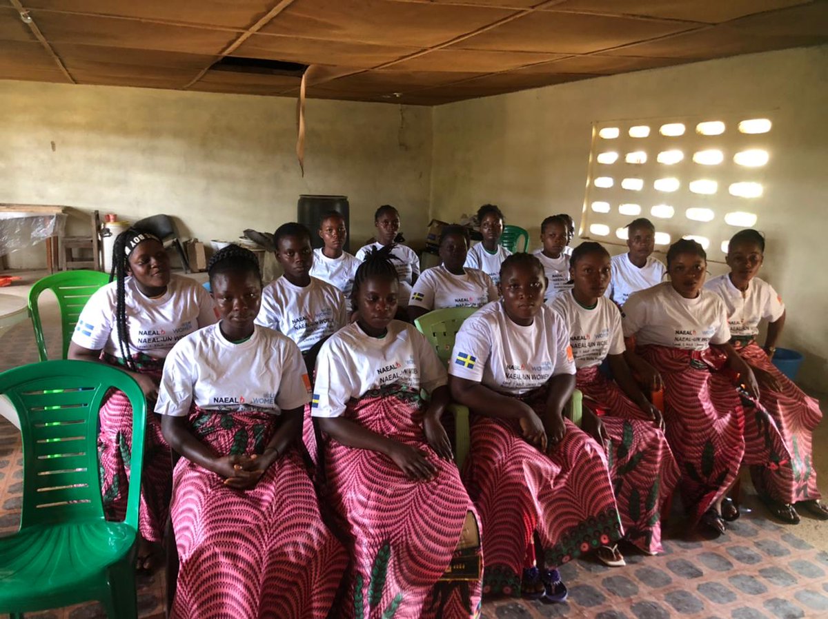 22 rural women from Nimba County #Liberia have graduated from a business devt & financial literacy training program. Thanks to @unwomenliberia, @FondationOrange & @SwedeninLR, the women have enhanced their skills & knowledge paving way for brighter futures & sustainable devt.