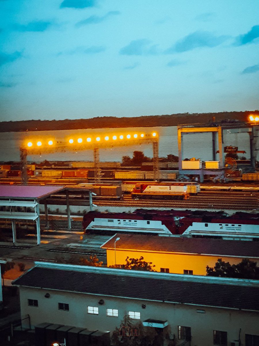 A view of Port Reitz Station, Mombasa Kenya.
O & T at blue hour.
#Samsung #Nick254 #MobilePhotography