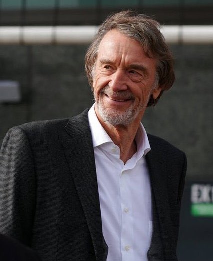 FabrizioRomano's tweet image. 🔴 “Would it help if Man City were found guilty of the 115 breaches they are accused of?”.

Sir Jim Ratcliffe: “I would not wish that upon them. I just want to smash them on the football field”.