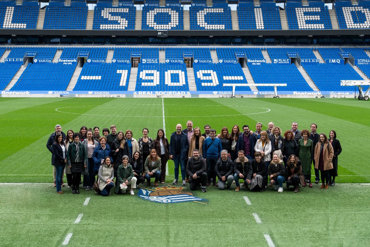 Turismo gastronomiko jasangarriaren lehen topaketa egin da gaur Gipuzkoan. Hagoos enpresaren proiektua ezagutu dugu eta sektoreko profesionaleak sektorearen jasangarritasunaren erronkei buruz eztabaidu dute. #ZUREtzatGipuzkoa