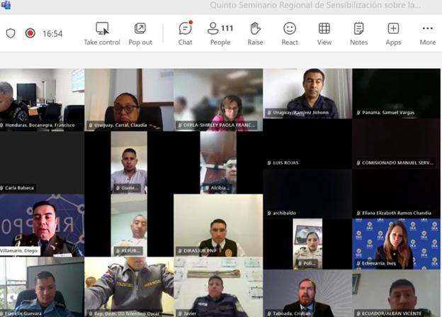 OEA_SegPublica's tweet photo. Se abordó la mejora de las capacidades de las instituciones policiales mediante Directrices y se ayudó a fortalecer la colaboración regional mediante el intercambio de experiencias y buenas prácticas entre los 14 países participantes:🇧🇴 🇨🇱 🇨🇴 🇨🇷 🇩🇴 🇪🇨 🇸🇻 🇬🇹 🇭🇳 🇲🇽 🇵🇦 🇵🇾 🇵🇪 🇺🇾 https://t.co/2cU0XiGRJa